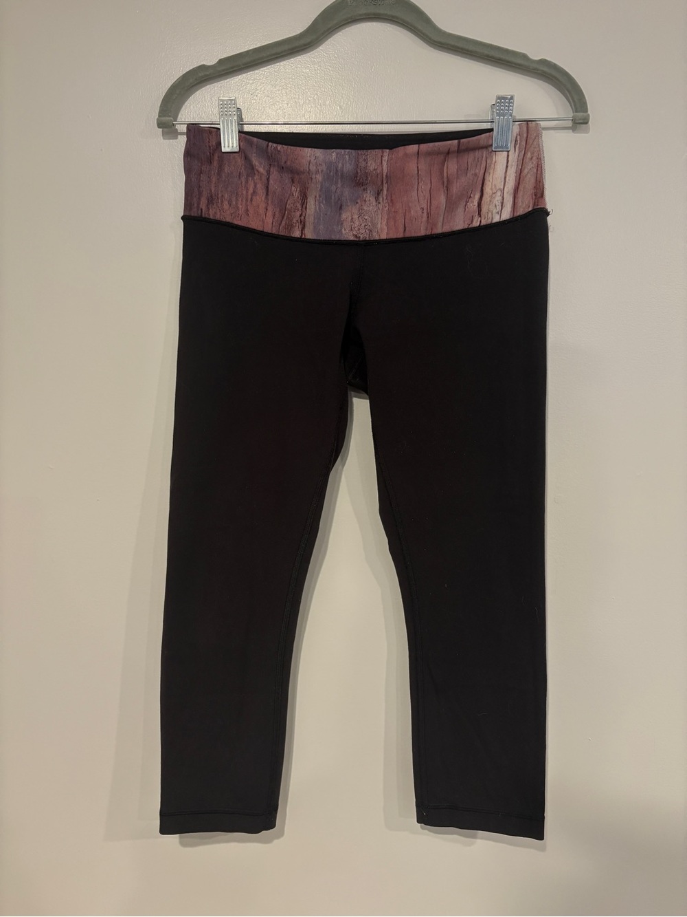Lululemon Low-rise Black Capris with Pink Marled Waistband
